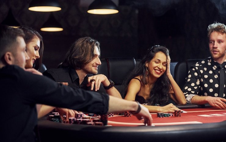 Pasar pertandingan real-time di hotogel
